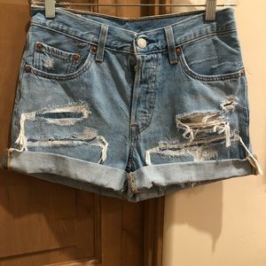 Levi’s 501 denim shorts. Five button down, Size 26.
